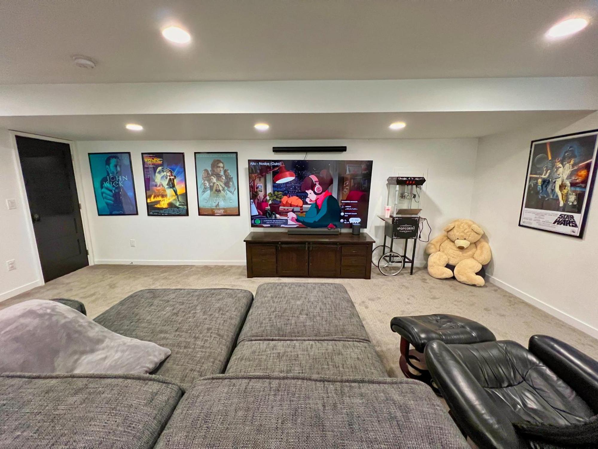 Entire Luxury I Sleeps 8 I 10min To Downtown Holiday home *