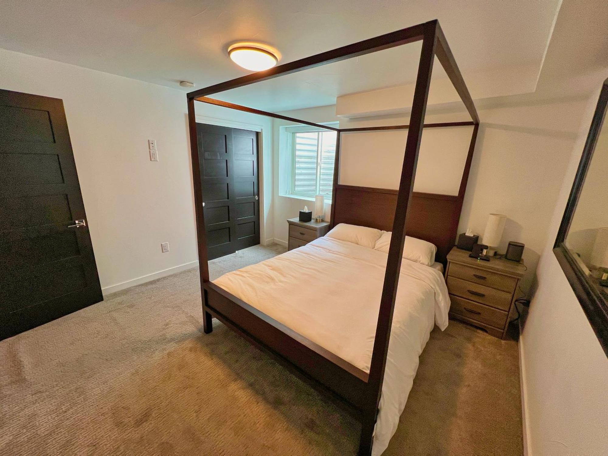 Entire Luxury I Sleeps 8 I 10min To Downtown Holiday home