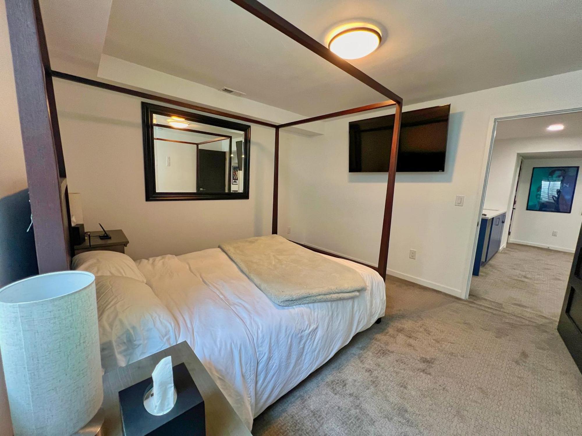 Entire Luxury I Sleeps 8 I 10min To Downtown Holiday home Denver